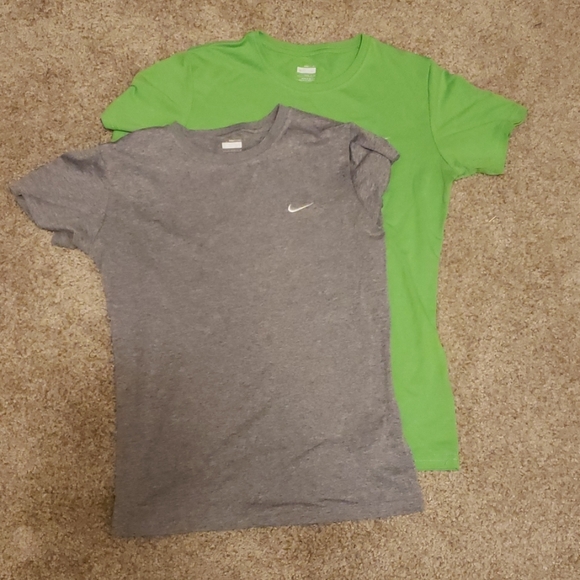 Nike athletic bundle *6 shirts* small - Picture 2 of 5